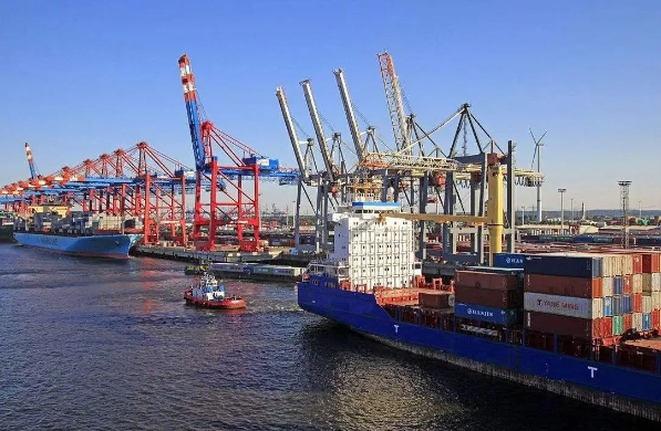 日本國(guó)際物流行業(yè)以其高效、快捷和安全的服務(wù)贏得了廣泛贊譽(yù)